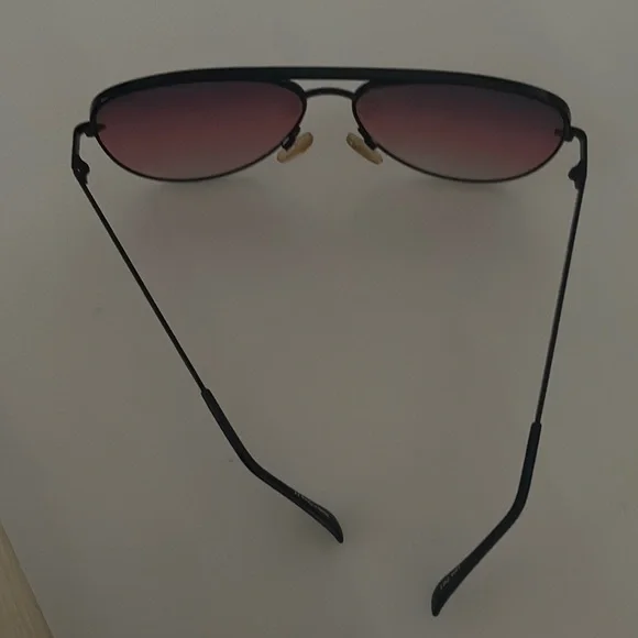 Quay Australia Black and Purple Aviator Sunglasses - Picture 2 of 4